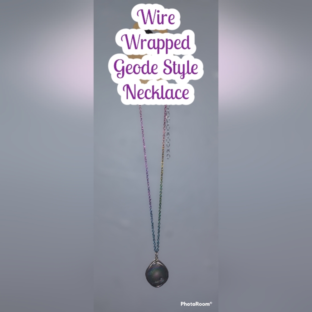 Wire Wrapped Geode Style Necklace
